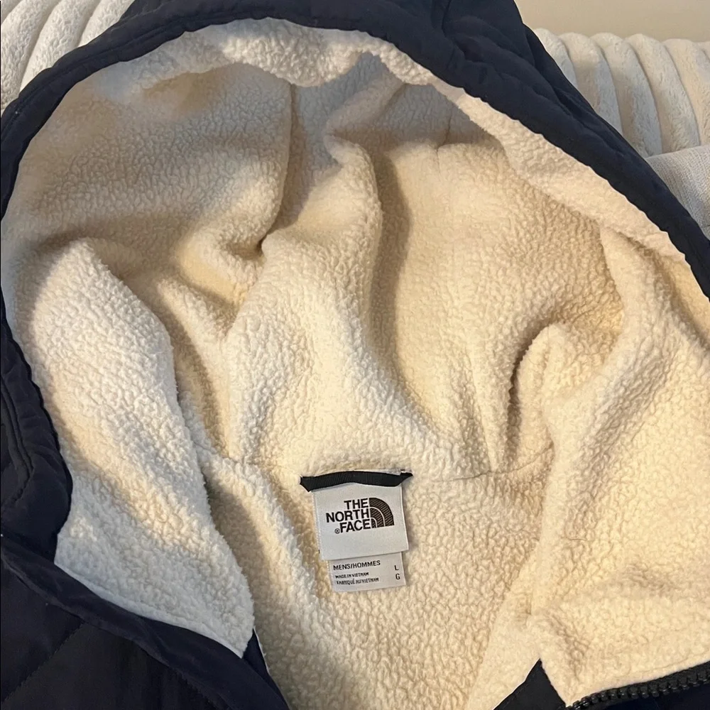 The North Face stay outside fleece